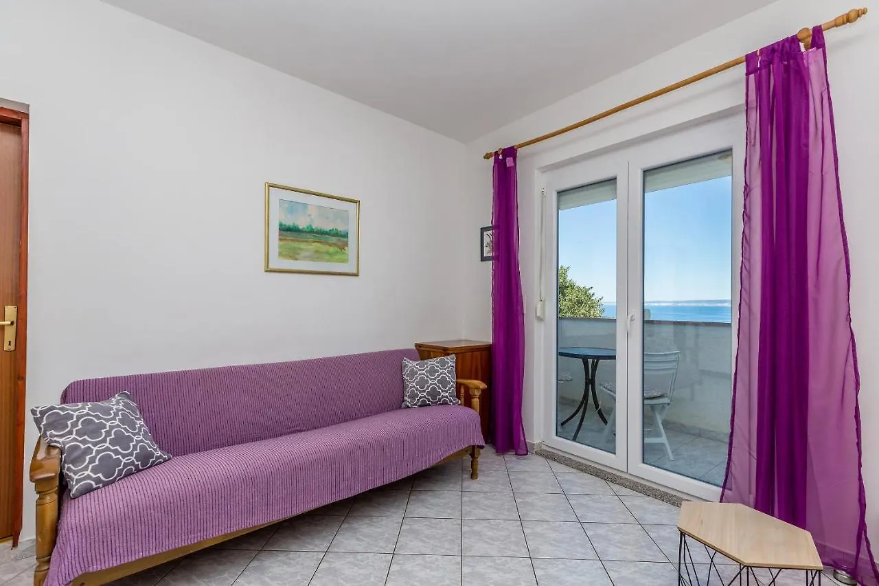 Apartment Private Accommodation Stara Baska