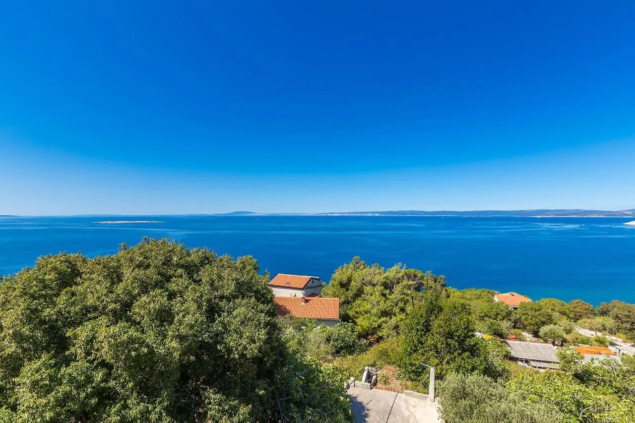 Private Accommodation Stara Baska Apartment