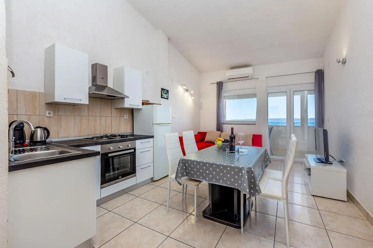 Private Accommodation Stara Baska Apartment