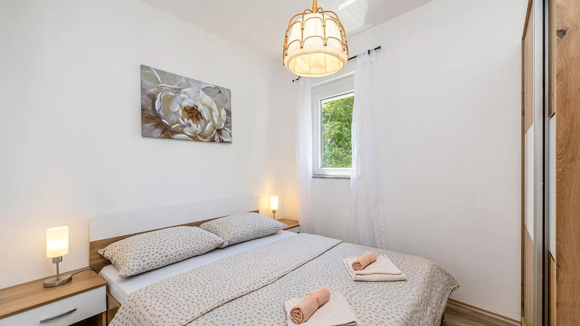 Private Accommodation Stara Baska Apartment